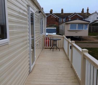 Felixstowe Other | Van-Tastic 6 berth static