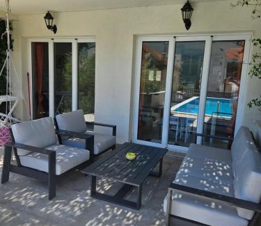 Denovici House | VanjAna 1