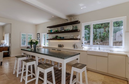 Vaucluse House | Vaucluse Hamptons - Perfectly positioned with Sydney Harbour Views