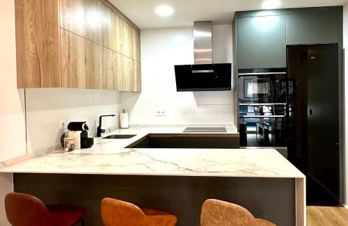 Almeria Apartment | Vega Parque II con parking privado, piscina y a 5 minutos de la playa