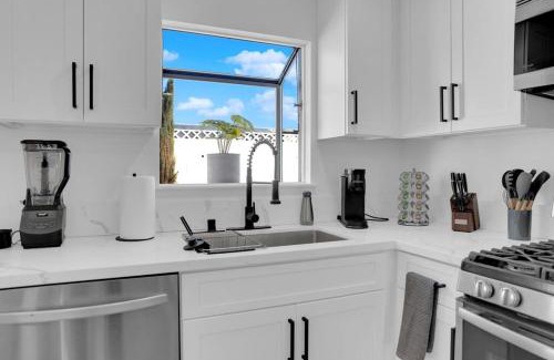 Las Vegas House | Vegas Bliss near The Strip - Pet & Family Friendly