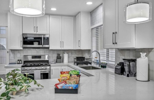 Green Valley Apartment | Vegas Haven Pool Spa Game Room