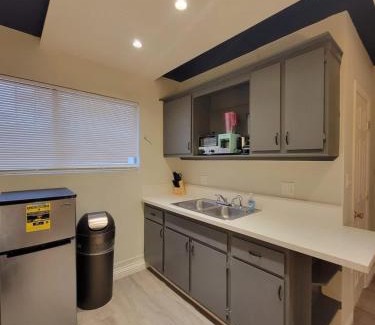 Paradise House | Vegas Unit A Charm to Remember Love of Vegas