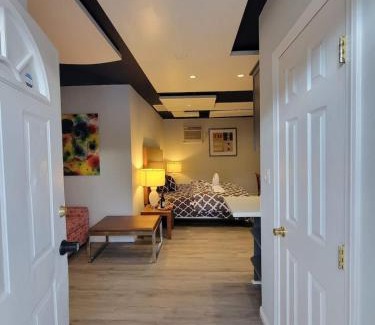 Paradise House | Vegas Unit A Charm to Remember Love of Vegas