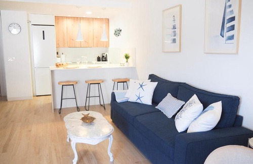 Velilla-Taramay Apartment | Velilla Seaview with Pool and Parking