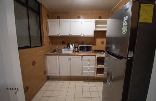 Leon House | Venator House Moral