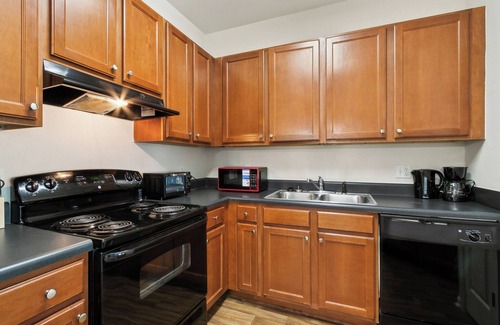 Valley Apartment | Verandas 1931I Serene Oasis W Modern Convenience