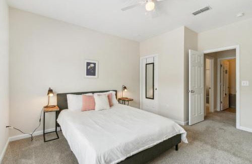 Valley Apartment | Verandas 2325 I Serene Oasis W Modern Convenience