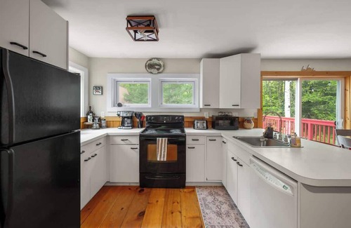 Stratton House | Vermont State of Mind | Near Stratton & Mt. Snow!