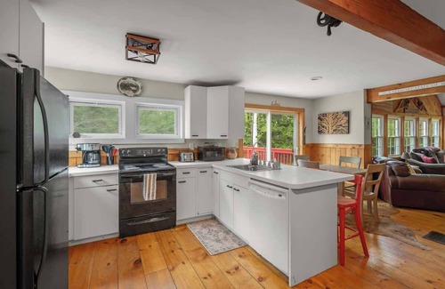 Stratton House | Vermont State of Mind | Near Stratton & Mt. Snow!