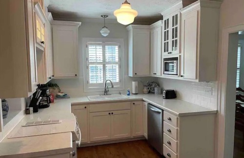 Athens House | VERY CUTE AND COZY 5 POINTS HOME WALKING DISTANCE TO EVERYTHING ATHENS HAS