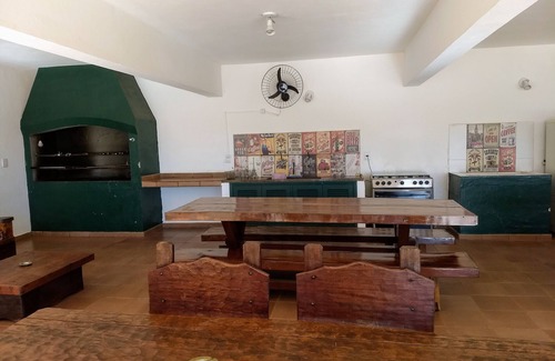 Braganca Paulista House | Very green place to relax by the pool