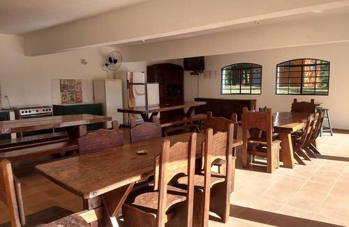 Braganca Paulista House | Very green place to relax by the pool