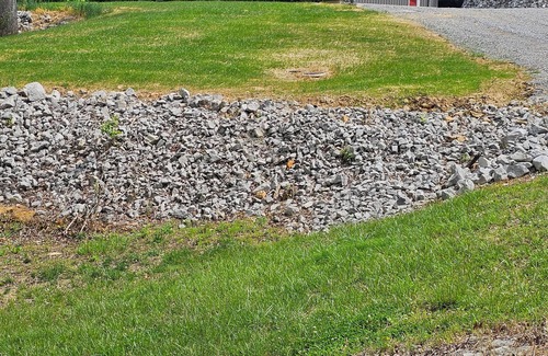 Kuttawa House | Very nice home minutes from the water in peaceful setting