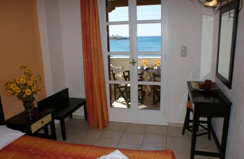 Agia Anna Cabin | Verykokkos on the Beach