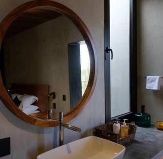 Soledad de Graciano Sanchez House | Viñedo Bodega 1881