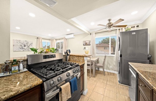 Alhambra Apartment | Vibrant&Refreshing 12 min to Downtown LA