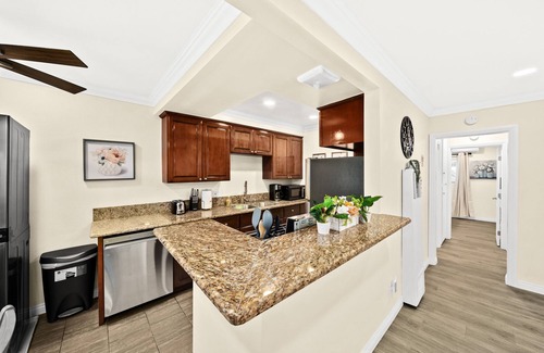 Alhambra Apartment | Vibrant&Refreshing 12 min to Downtown LA