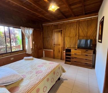Puerto Lopez Hotel | Victor Hugo Hotel