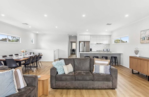 McCracken Apartment | Victor View - With Space and Views