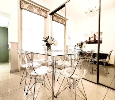 Churchill Apartment | Victoria Belgravia Townhouse