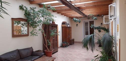 Zvolen House | Victoria - Penzion & Restaurant