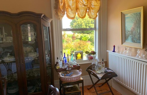 Ryde Apartment | Victorian luxury flat at Claverton House