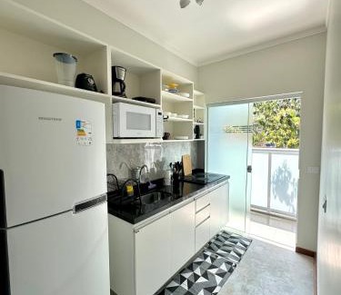 Pedra Verde Apartment | Vida Boa Ubatuba Flats - Apê a 200m da praia do Lázaro!