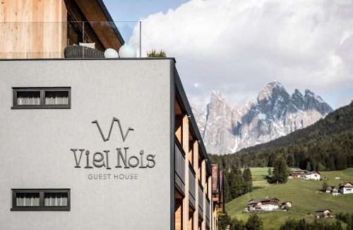 San Pietro Hotel | Viel Nois Guest House