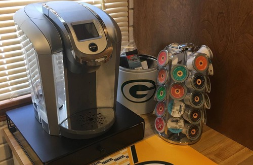 Green Bay House | View Stadium; Steps to Packer Game Titletown District Park; Tailgate Fun Family