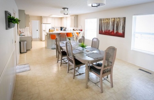 Yountville House | Views Galore! Wine Country Retreat - minutes from foodie paradise Yountville