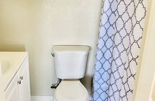 East San Jose Apartment | Views on a Hill.