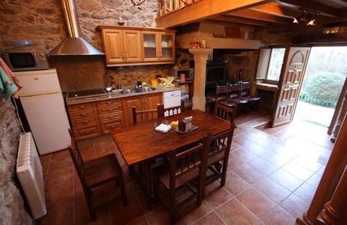Rianxo House | Vila Castriño Vacation Home in Las Rias Baixas for rent