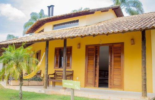 Vale dos Pinheiros Hotel | Vila Chico