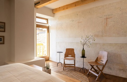 Slap House | Vila Kobdilj 1835 – Room Bela | Sunlit Balcony Room