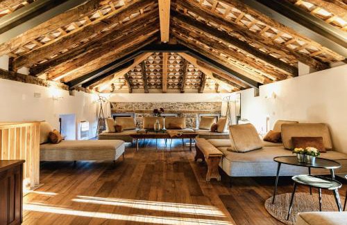 Slap Villa | Vila Kobdilj 1835 - Unique Stay in Karst Stone Villa