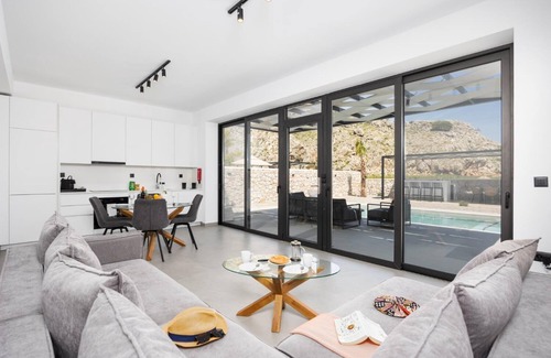 Kolymbia Villa | Villa 13 Zendo - Two Bedroom Villa, Sleeps 4