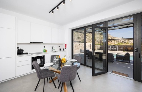 Kolymbia Villa | Villa 13 Zendo - Two Bedroom Villa, Sleeps 4