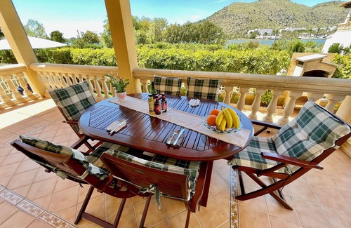 Alcudia Ski Chalet | Villa 300 meters from the beach