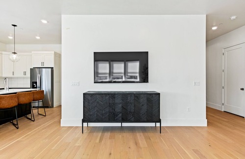 Bloomington Condo | Villa #31 - Luxury Golf and Pet Friendly