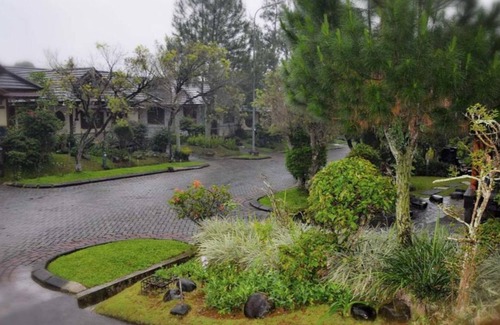 Cipanas Villa | VILLA ADE - 0220 KOTA BUNGA PUNCAK