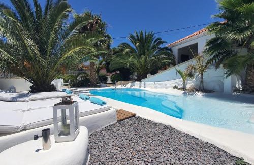 Arico House | Villa Adriano