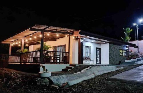 Rio Cuarto de Grecia Villa | Villa Ali Río Cuarto