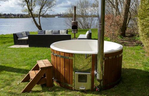 Eernewoude Villa | Villa-am Wasser- Wellness-NationaalPark-