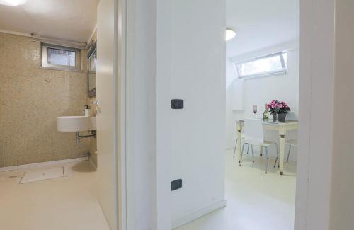 Capanne-Prato-Cinquale Apartment | Villa Artistica con Piscina e Giardino