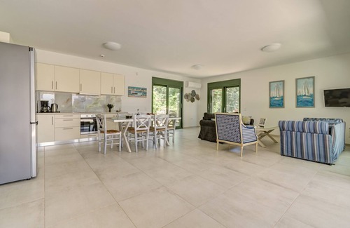 Plomari Villa | Villa Aryballos - Three Bedroom Villa, Sleeps 6