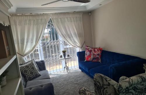 Waterkloof Apartment | Villa at 185 Milner Street