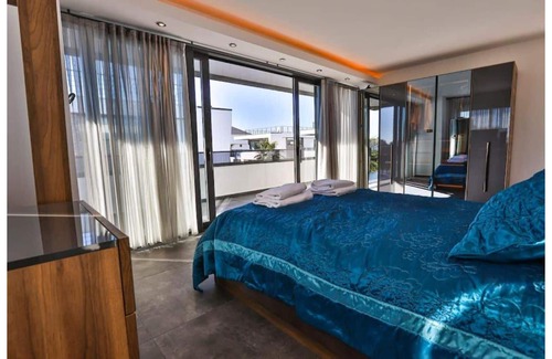 Muratpasa Villa | Villa Ayuda Luxury 3 Bed Spa Retreat