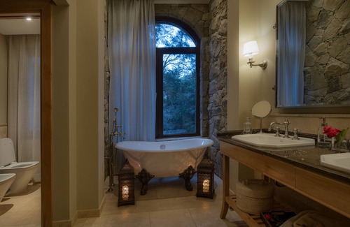 Peninsula San Pedro Hotel | Villa Beluno Hotel & Spa