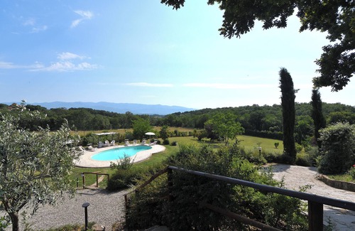 Cavriglia Villa | Villa Bella Lisa in Chianti with Pool+Jacuzzi!